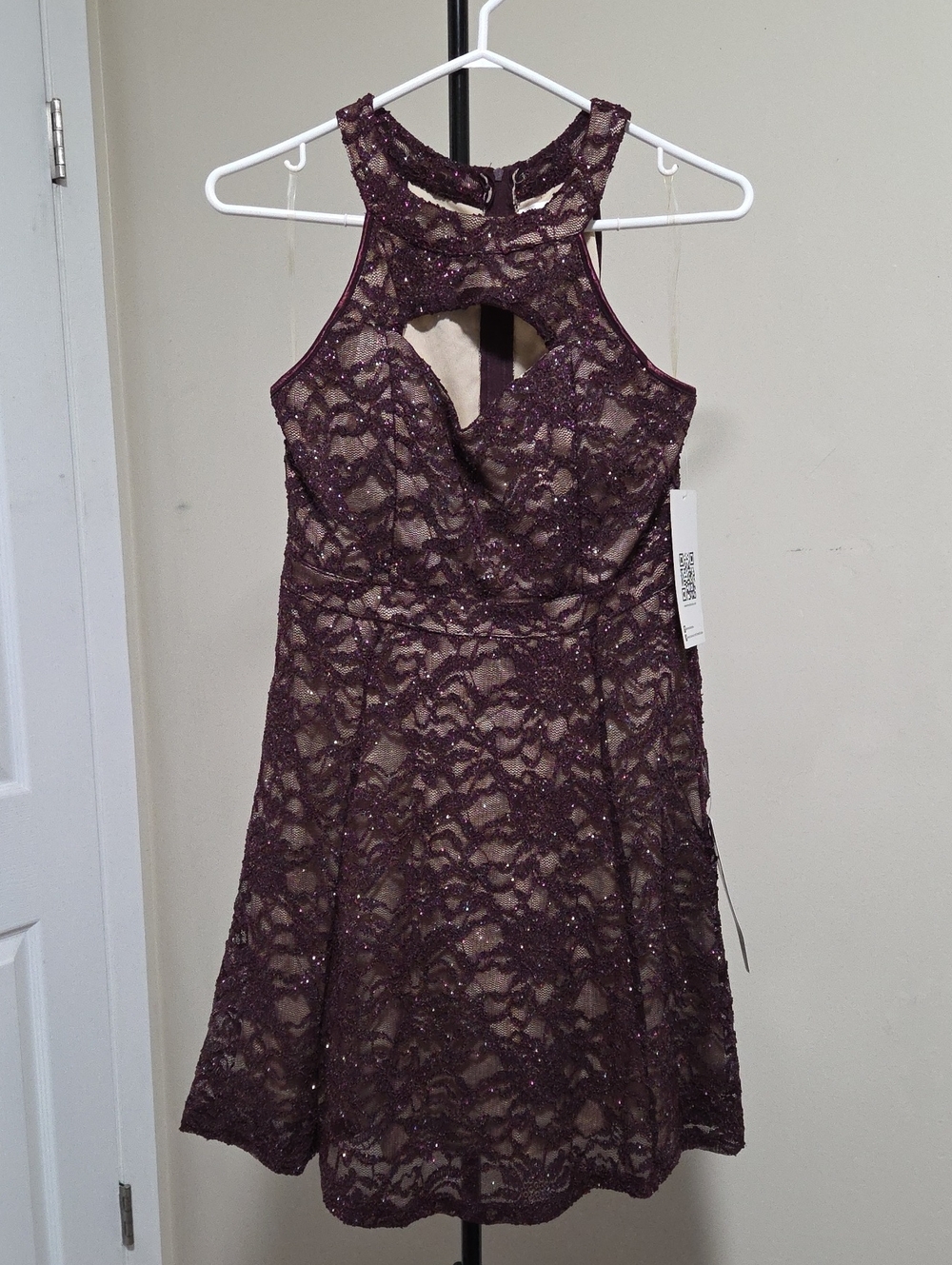 Nwt Emerald Sundae Plum Glitter Lace Keyhole Fit-and-Flare Mini